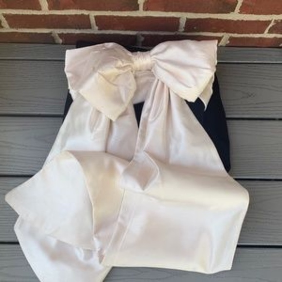 House of CB Dresses & Skirts - House of CB Jana Giant Bow Strapless Mini Cocktail Dress